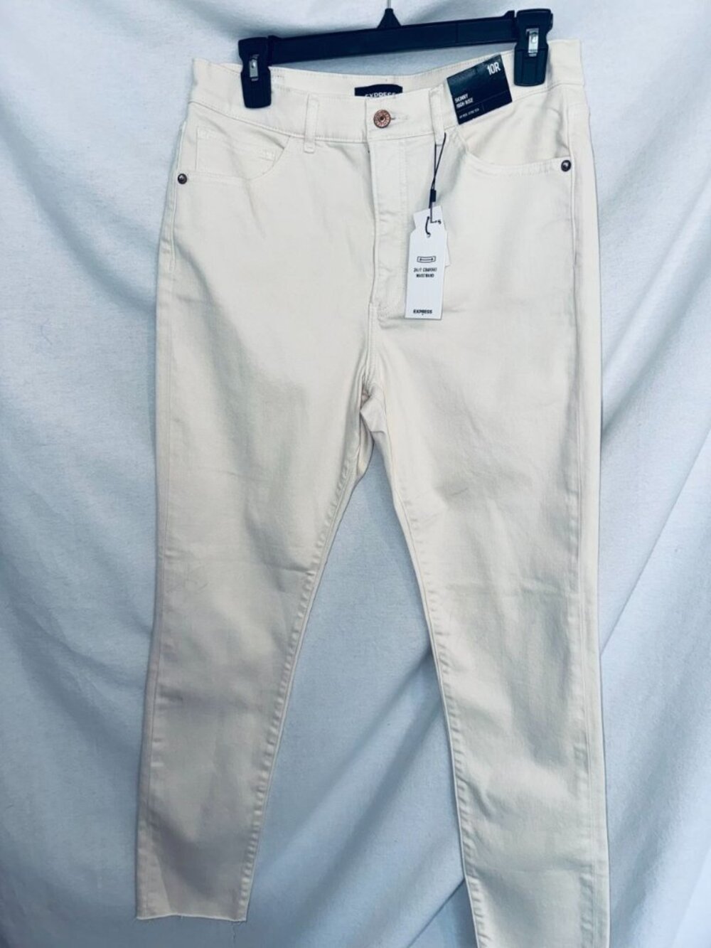 EXPRESS Cream Skinny High Rise Jeans, Raw Hem, New w/Tags, Size 10R